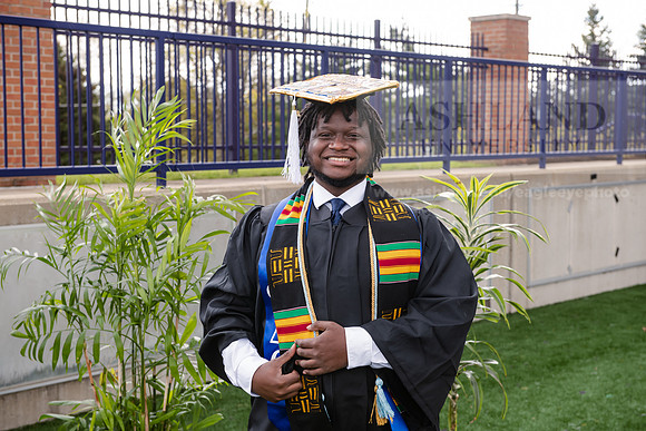 283SPGradUGGraduates0521ALW_2457