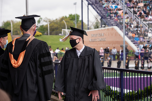 147SPGradUGGraduates0521TRDSC_7273
