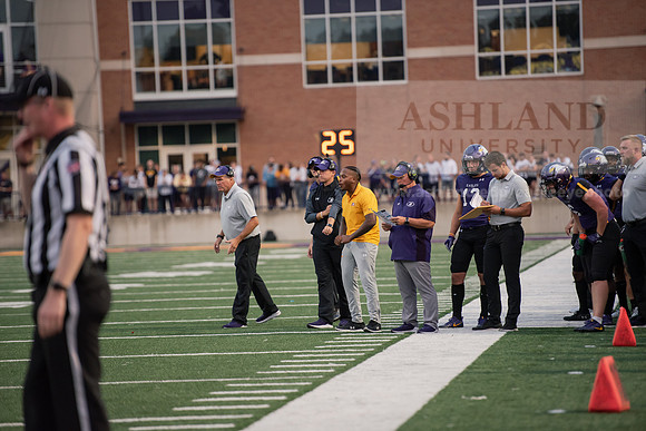 AUvsFerris100Ftball0921ALW_3732