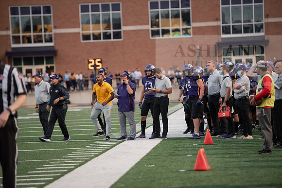 AUvsFerris100Ftball0921ALW_3730