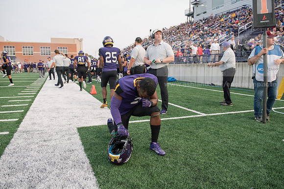 AUvsFerris100Ftball0921ALW_3618