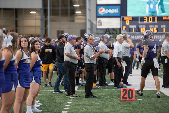 AUvsFerris100Ftball0921ALW_3686