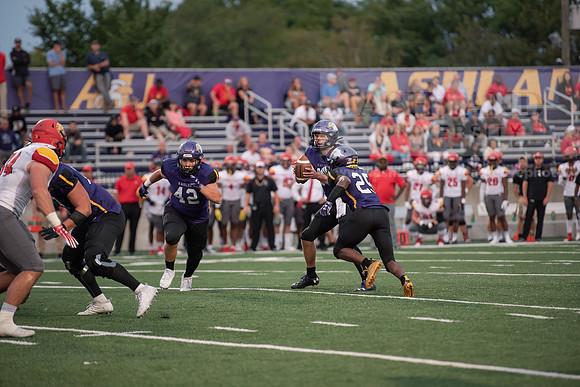 AUvsFerris100Ftball0921ALW_3718
