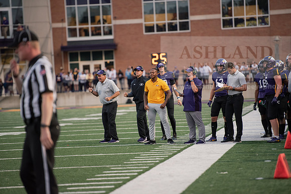 AUvsFerris100Ftball0921ALW_3731