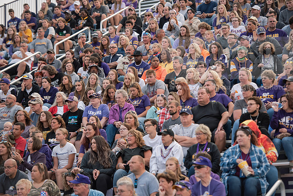 AUvsFerris100Ftball0921ALW_3670