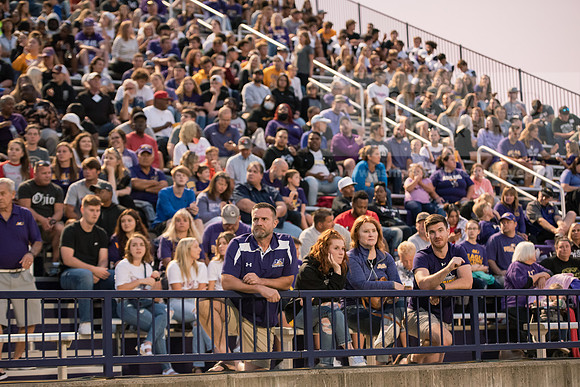 AUvsFerris100Ftball0921ALW_3776