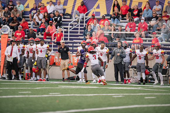 AUvsFerris100Ftball0921ALW_7689