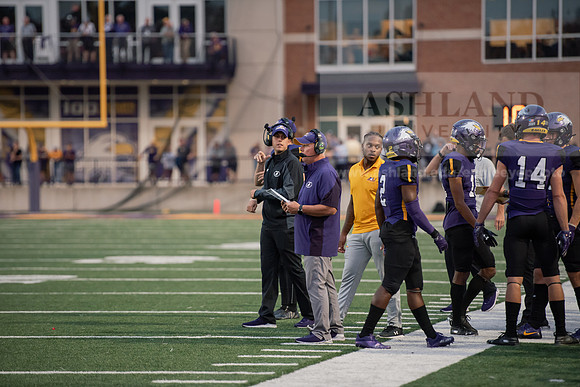 AUvsFerris100Ftball0921ALW_3750