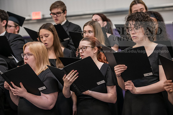 128SpGradCeremony0525AWB_2685