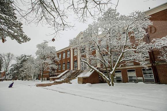 WinterCampusLife0123ALW_3121