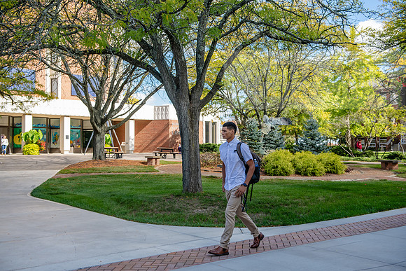 FallCampusLife1024AWB_1755