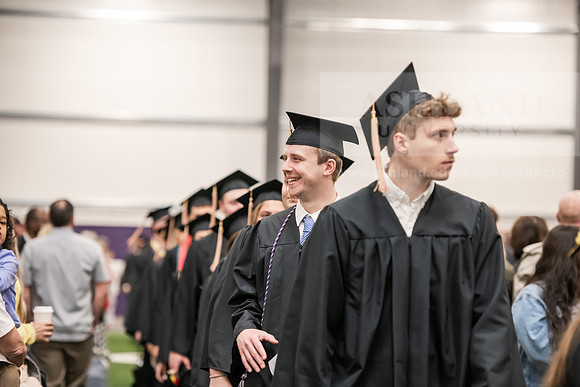 280SpGradProcessional0525AWB_2503