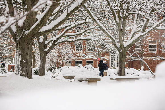 WinterCampusLife0123ALW_4260