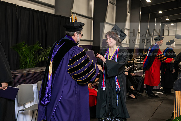 002SPGradBachelorArts0525AWB_3379