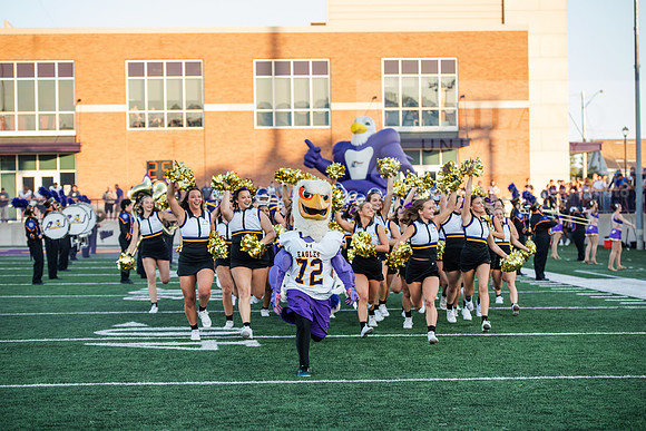AUvIUPFootball0924ALW_8330