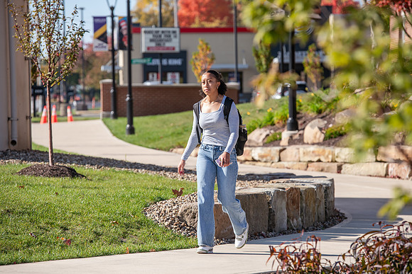 FallCampusLife1024AWB_5693