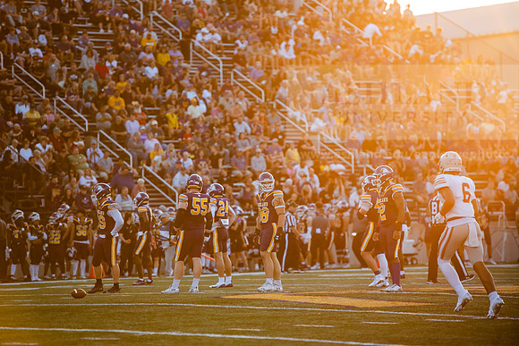 AUvIUPFootball0924ALW_8337