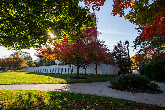 FallCampusLife1024AWB_5135