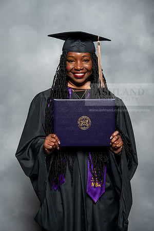 142SpGradMasterBusinessAdmin0525AU-Graduation-2025-Andrew-0458