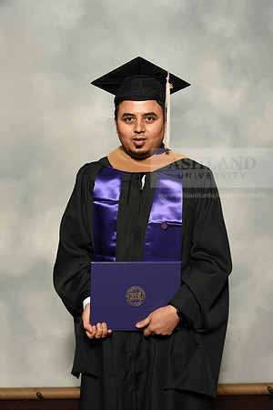 066MasterBusinessWiGrad1221MP7_0695