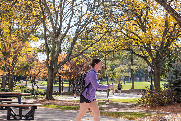 FallCampusLife1024AWB_5397