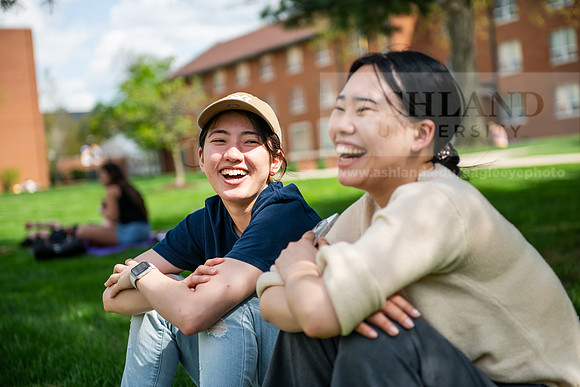 039SpringCampusLife0425AWB_9742