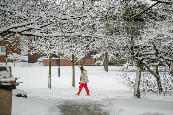 WinterCampusLife0123ALW_3080