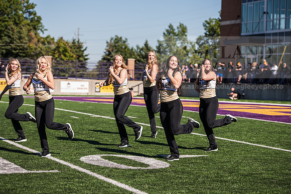 HOCOAUvOHDomFootballGame1024AWB_1036