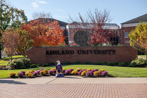 FallCampusLife1024AWB_5675