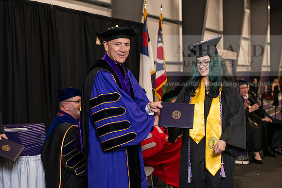 039SpGradBachelorSocialWork0524AWB_9920