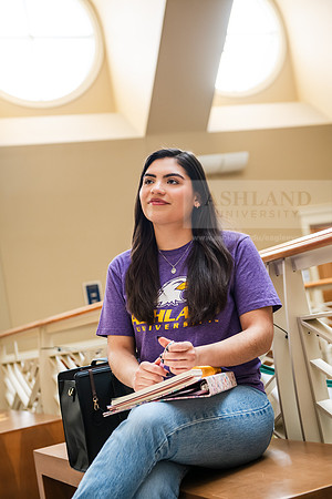 AdmissionsLatinoHispanicMarketing0125AWB_0140