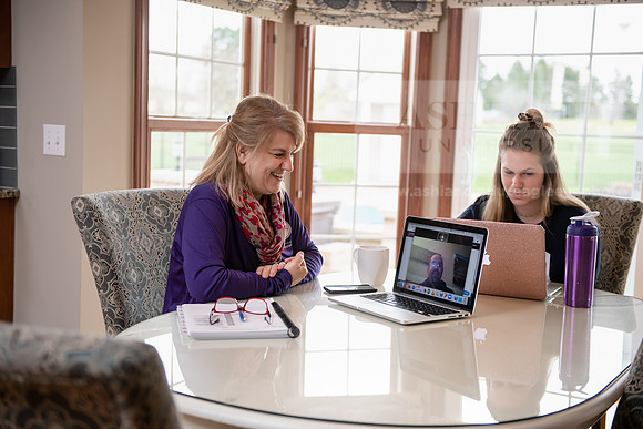 OnlineEducation0420ALW_0932