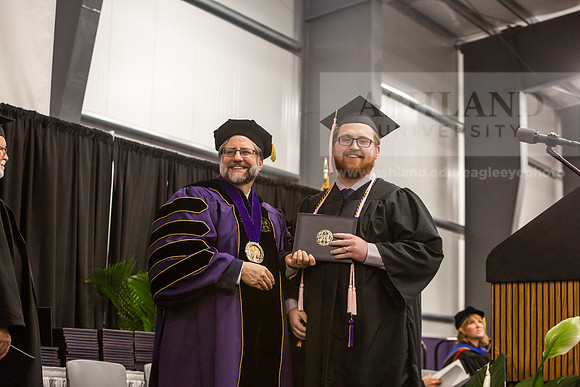 003SpGradBachelorScience0525JH6Q8B9060