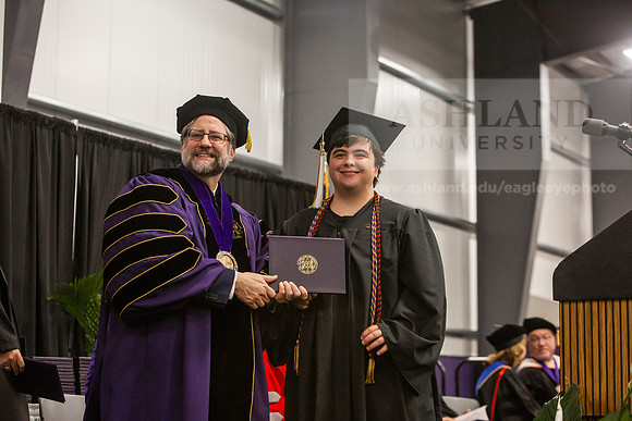 051SpGradBachelorArts0525JH6Q8B8880