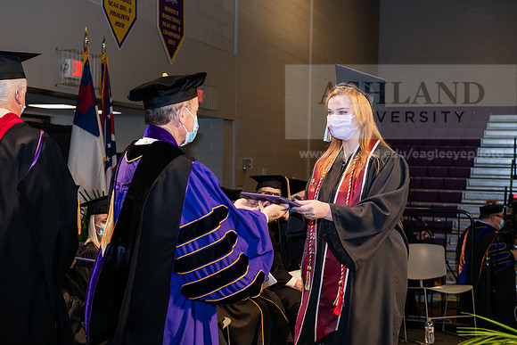 054BachelorEducationWiGrad1221ALW_7051
