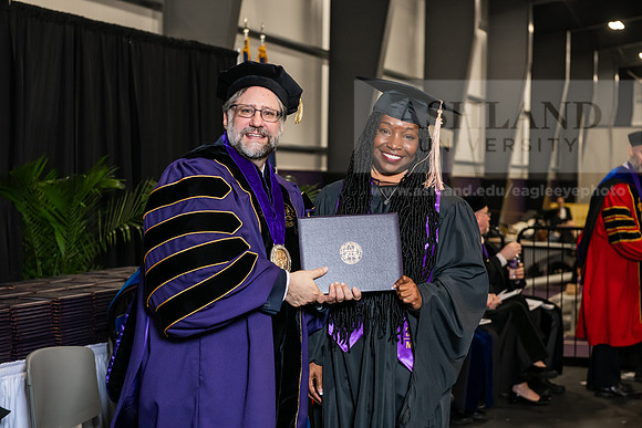 139SpGradMasterBusinessAdmin0525AWB_3154