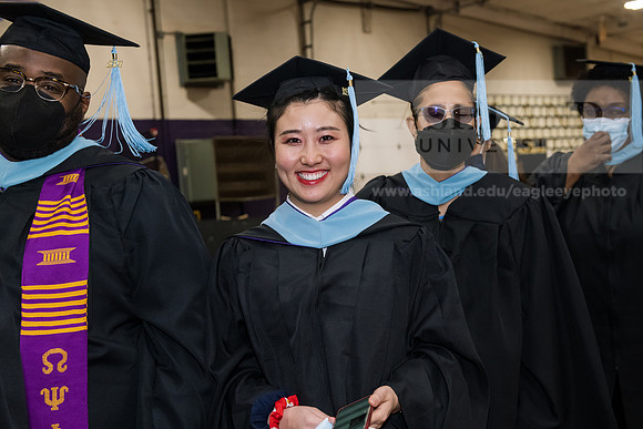 077WiGradPreCeremony1221ALW_6058