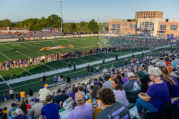 AUvIUPFootball0924AWB_3491