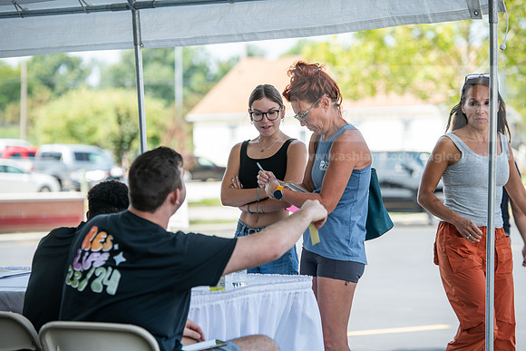 MoveInDay0824AWB_0162