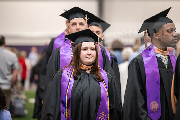 109SpGradProcessional0525AWB_2388