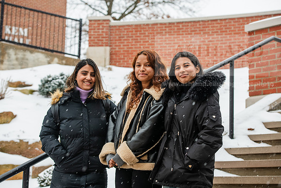 StudentsReturnWinterCampus0125AWB_6679