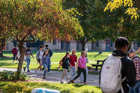 FallCampusLife1024AWB_5486