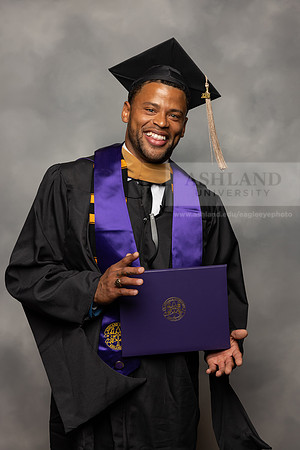 102SpGradMasterBusiness0524CCP10705