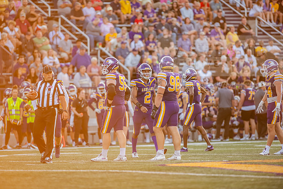 AUvIUPFootball0924AWB_3684