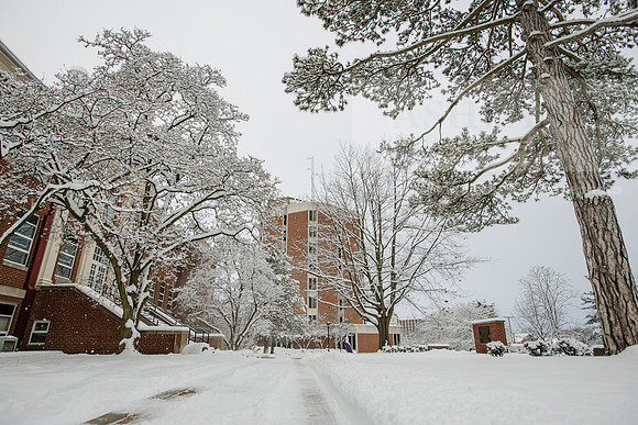 WinterCampusLife0123ALW_3150