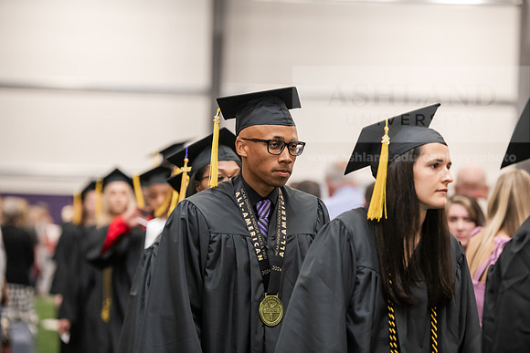 251SpGradProcessional0525AWB_2480