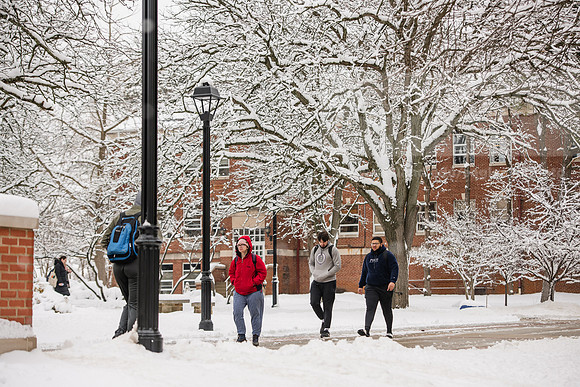 WinterCampusLife0123ALW_4190