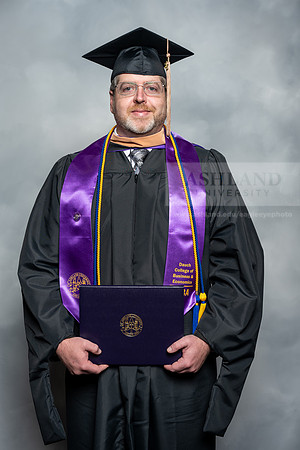 186SpGradMasterBusinessAdmin0525AU-Graduation-2025-Andrew-0476