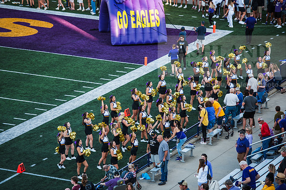 AUvIUPFootball0924ALW_8296