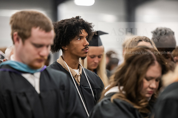 041SpGradCeremony0525AWB_2627
